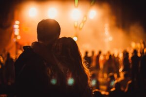 divny-sad-wystawa-ktora-odkrywa-tajemnice-ciala-i-duszy-na-festiwalu-retroperspektywy-2025