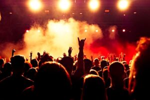 hip-hopowe-legendy-ozywiaja-lodzka-scenografie-prawdziwy-rap-znow-na-scenie