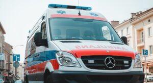 lodz-w-szoku-42-latek-przezyl-upadek-z-10-pietra-ale-zmarl-w-szpitalu