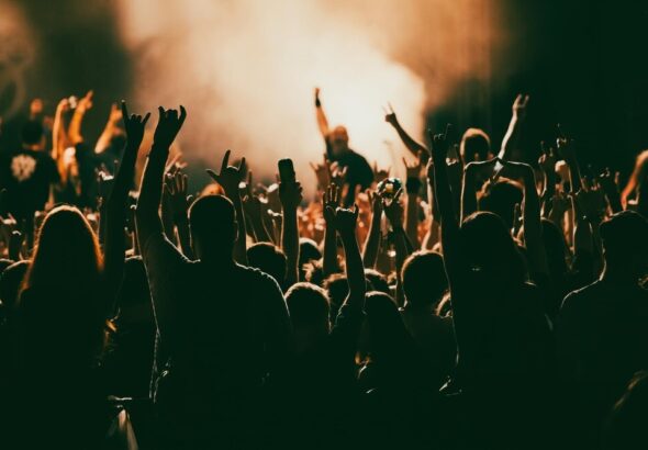 bass-astral-wyst--pi---w---odzi--sztuka-remiksu-ro-auto-1807