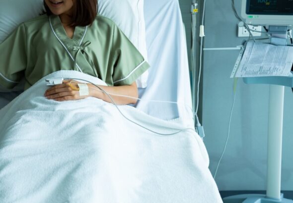 bezp--atne-badania-w-przychodniach-w---odzi--okuli-auto-3830