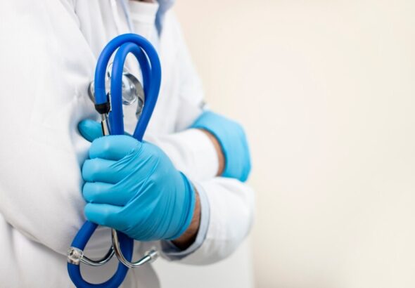 szpital-w-sieradzu-z-nowoczesn---endoskopi---auto-3822