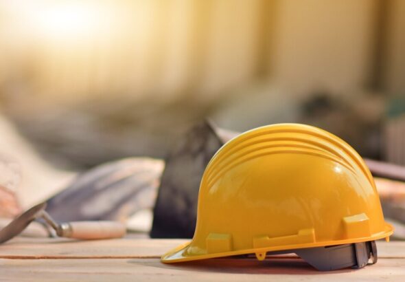 kultowy-budynek-bu---y-do-remontu--uniwersytet-----auto-3014