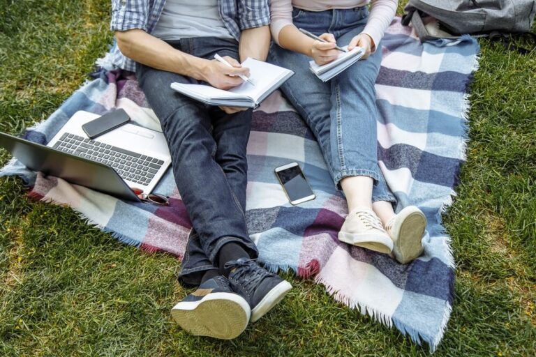 najs--odsza-szko--a-w-----dzkiem-auto-3594