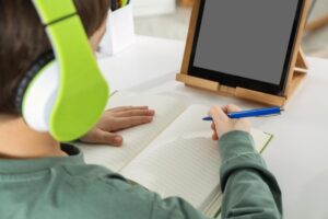 niezwyk--y-spektakl-w-szkole-podstawowej-nr-149-w--auto-3514