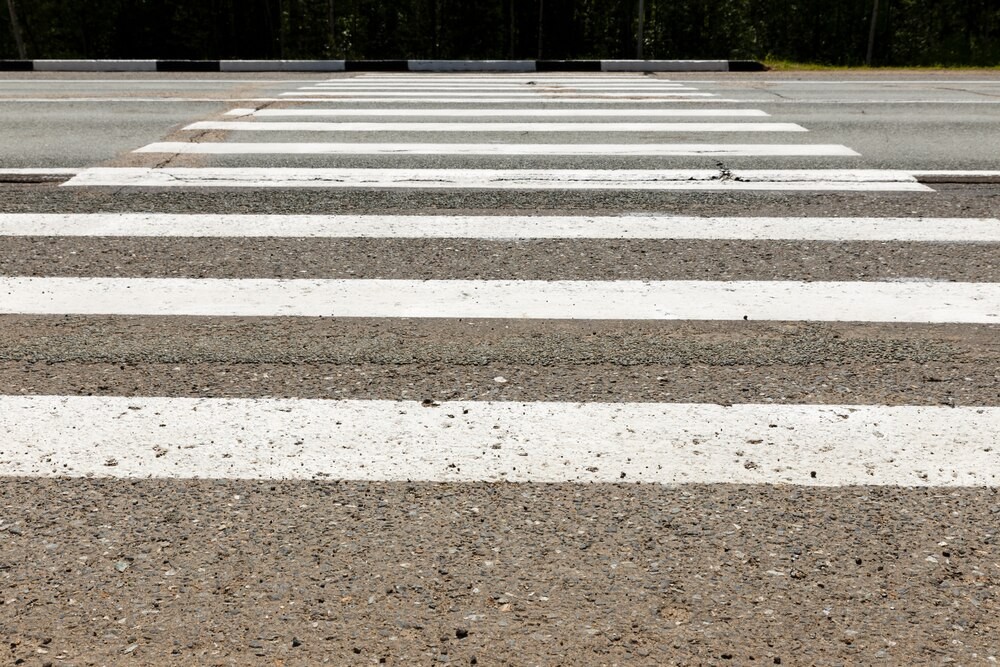 policjanci-ruchu-drogowego-o-bezpiecze--stwie-z-uc-auto-6033