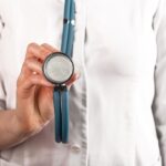 dzielnicowi-przypominaj---o-bezpiecze--stwie-przed-auto-3853