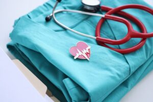 wi--cej-lekarzy-w-----dzkiem--ro--nie-liczba-pedia-auto-3817