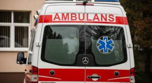 zagro--enie-na-dachach--w--a--ciciele-nieruchomo---auto-977