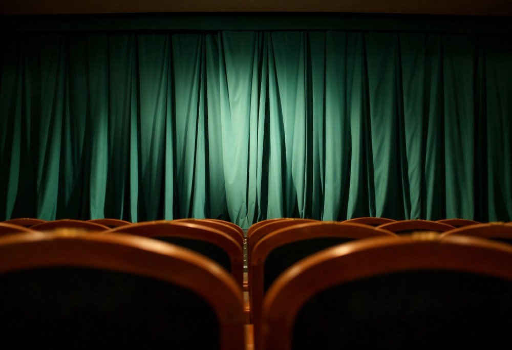 ludzie-kultury-uhonorowani-w-----dzkim-kinie-charl-auto-6498