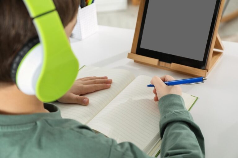 nowe-wsparcie-dla-uczni--w-w-szyd--owie-----harmon-auto-3514