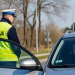 pijany-kierowca-grozi---policjantom-auto-1445