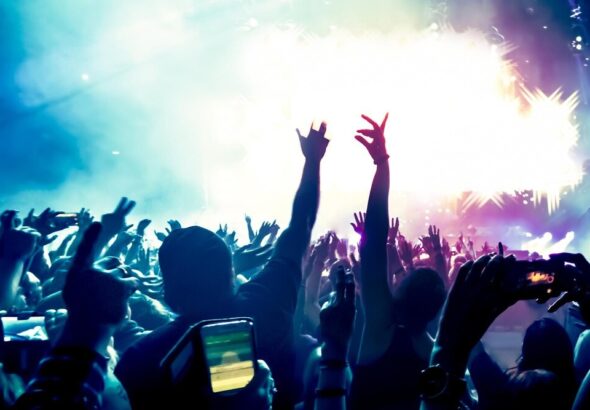 po--wiatowska-na-nowo--muzyka-i-poezja-w---odzi-auto-1815