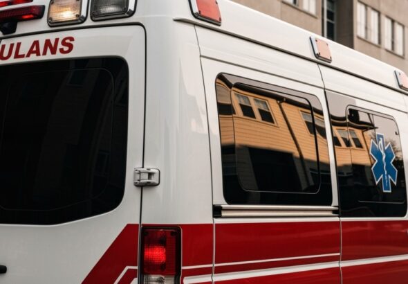 policjanci-z---odzi-doskonal---umiej--tno--ci-rato-auto-918