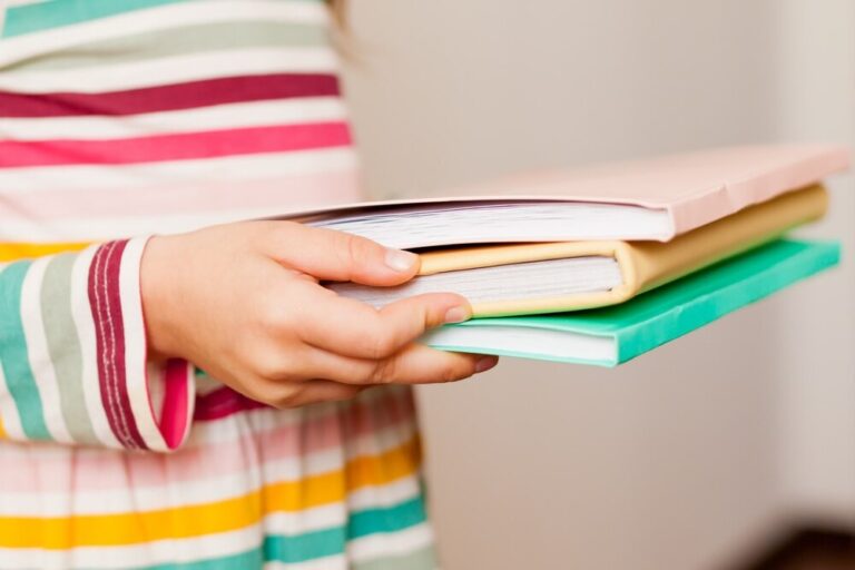 rekrutacja-do-nowoczesnego-przedszkola-w-garbowie--auto-3508