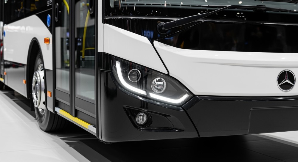 coraz-wi--cej-nowoczesnych-autobus--w-i-tramwaj--w-auto-2087