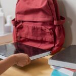 kreatywnie-w-bibliotece--warsztaty-artystyczne-na--auto-3572