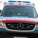 policjanci-uratowali---ycie-41-latka-auto-6150