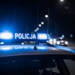 policjant-po-s--u--bie-zatrzyma---z--odziejk---auto-496