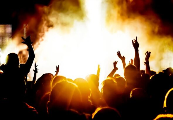 tradycyjne-specja--y-z-----dzkiego-na-festiwalu-sm-auto-1833