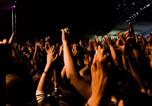 zalia-na-----d---summer-festival-2026--m--oda-gwia-auto-1777