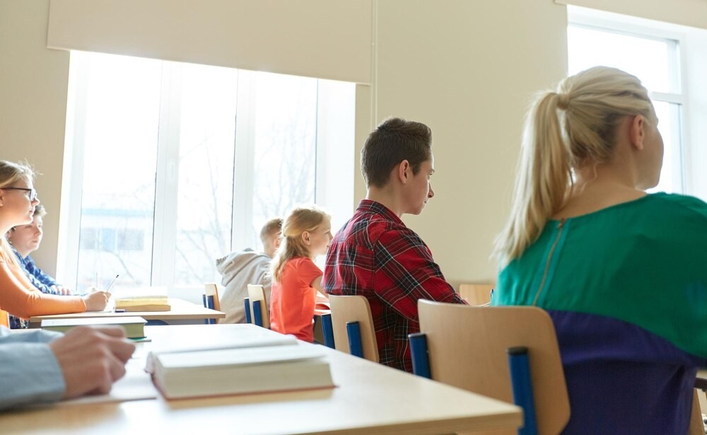 angielski--malarstwo--a-mo--e-wyszywanie--warsztat-auto-3519