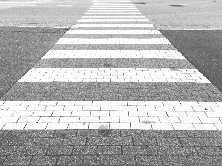 b--d--my-bezpieczni-w-lany-poniedzia--ek-auto-5996