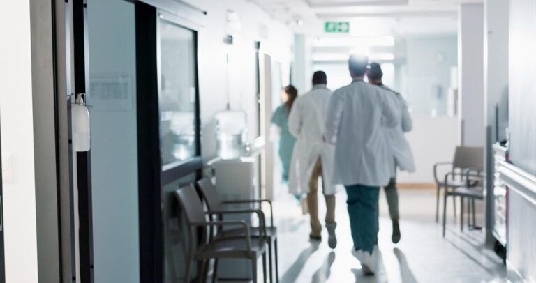 pierwsza-operacja-zmniejszenia---o----dka-w-szpita-auto-3859