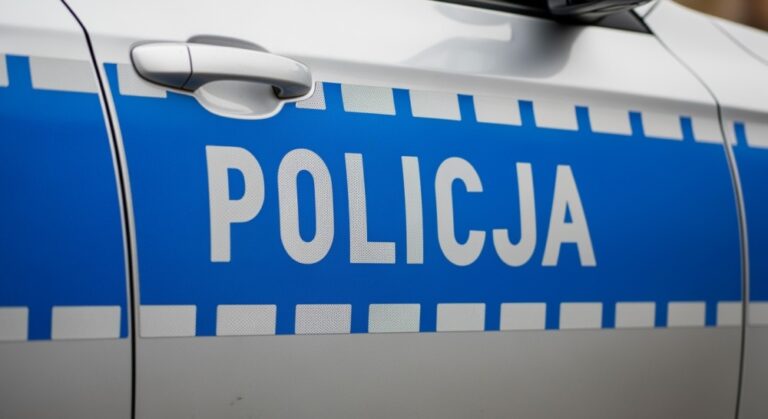 --wi--teczne-dzia--ania-podd--bickich-funkcjonariu-auto-6096