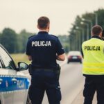 policjanci-czuwaj---nad-bezpiecze--stwem-powracaj--auto-1530