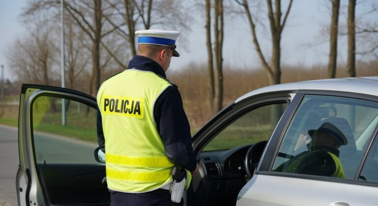 bezpieczne-drogi-to-nasza-wsp--lna-sprawa-auto-1444