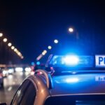 policjanci-po-s--u--bie-uj--li-nietrze--w---kieruj-auto-1429