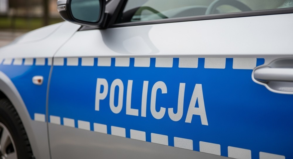 podzi--kowania-dla---owickich-policjant--w-auto-6652