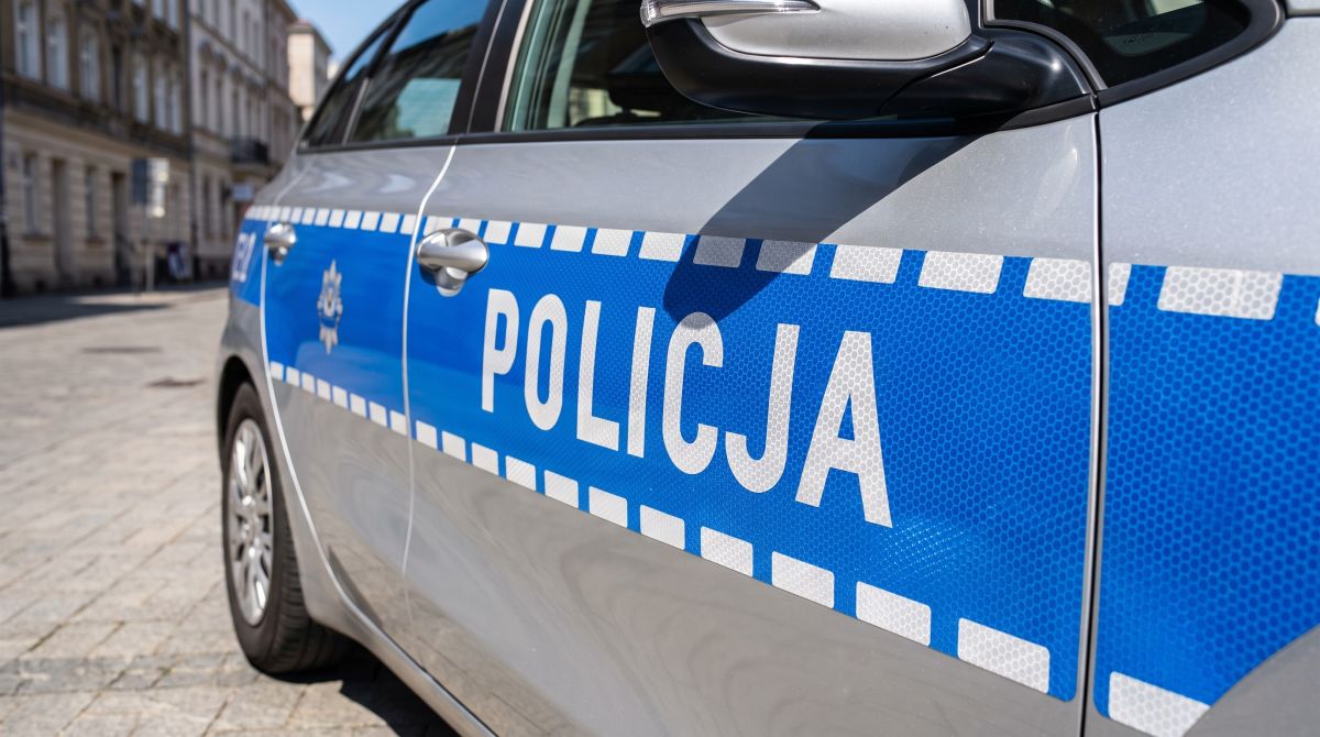 policjanci-----dzkiego-garnizonu-wzi--li-udzia---w-auto-11390